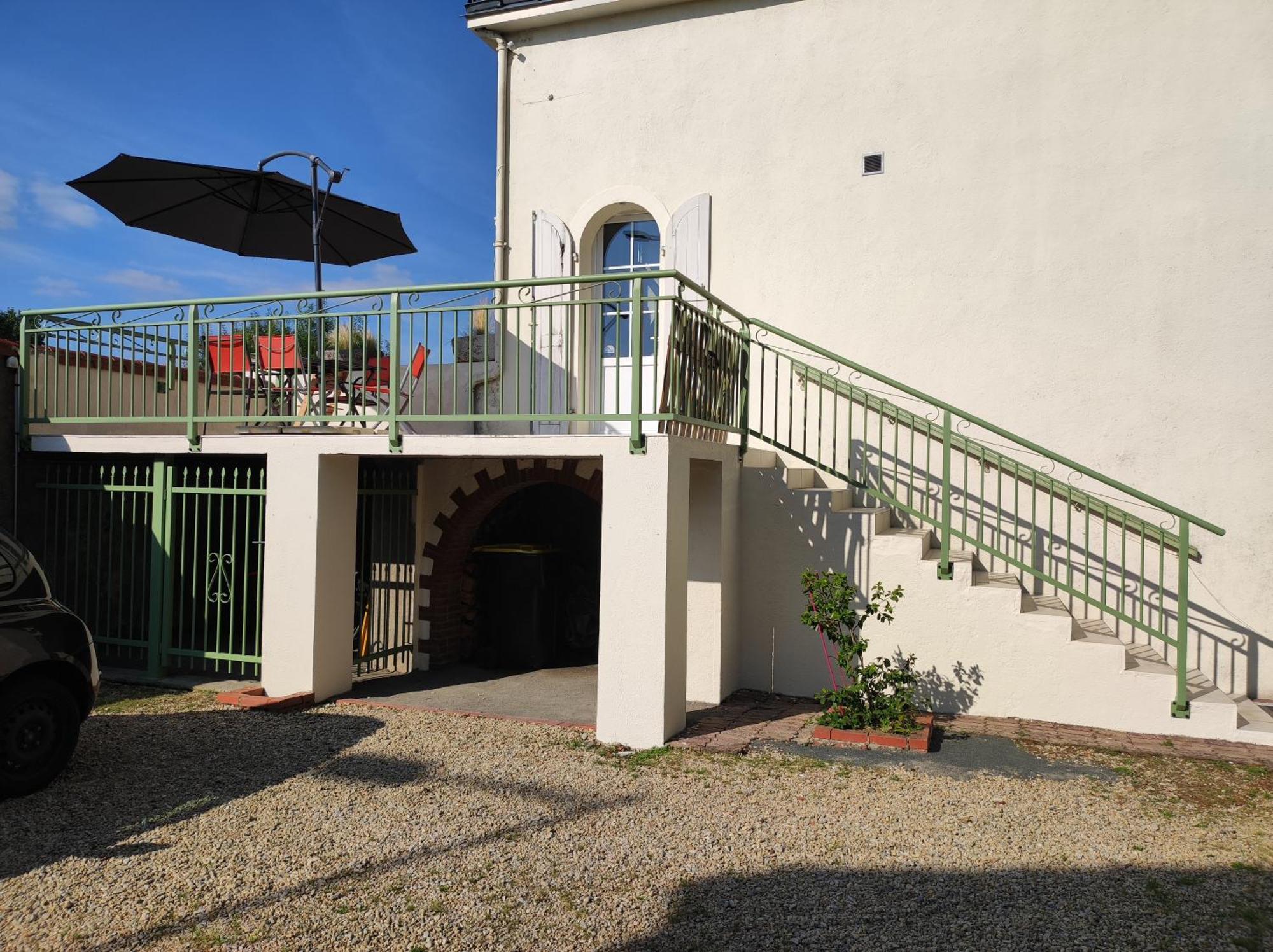 Hotel Lucriolla Oree-d'Anjou Zewnętrze zdjęcie